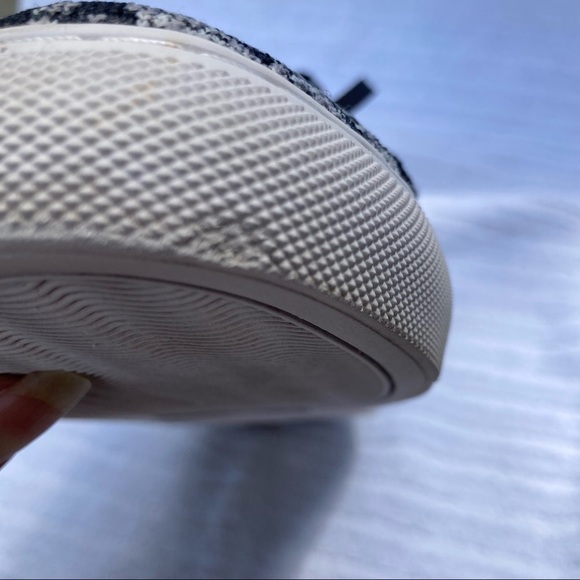 Skechers knit flower print women’s 8.5 Black w/ flowers - Picture 9 of 9